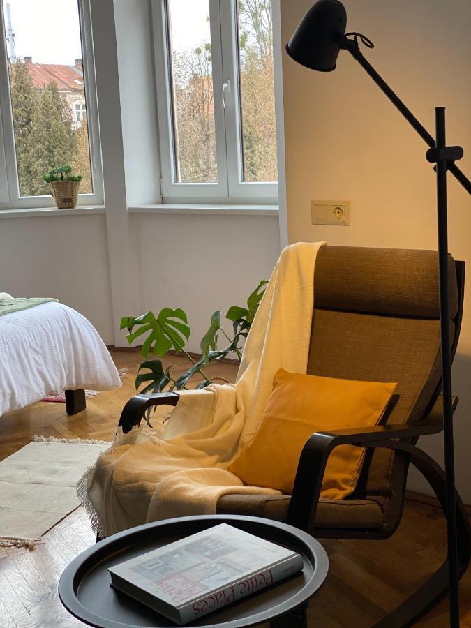 Ferienwohnung Simsimdoba Czernowitz Exterior foto